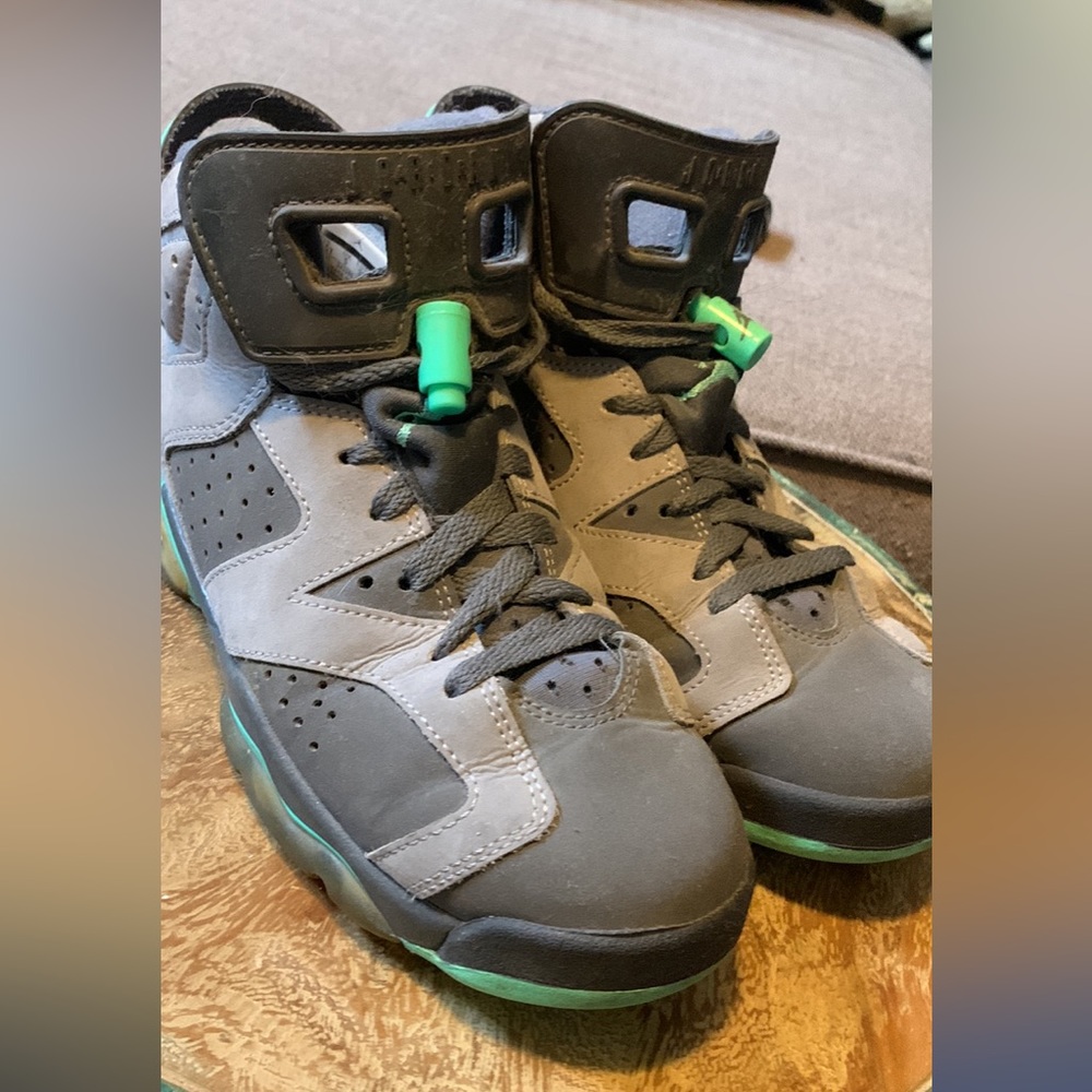Jordan 6’s, size 5.5Y